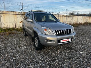 2003 Toyota Land Cruiser Prado 4-speed 120 Series, серебристый, 1700000 рублей, вид 1