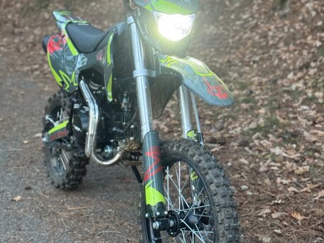 2025 BSE EX 125, зелёный, 74999 рублей, вид 2
