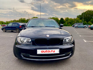 2011 BMW 1 серии 118i I (E81/E82/E87/E88) Рестайлинг, чёрный, 700000 рублей, вид 4