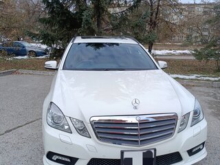 2010 Mercedes-Benz E-Класс 250 5G-Tronic IV (W212, S212, C207), белый, 1590000 рублей, вид 1