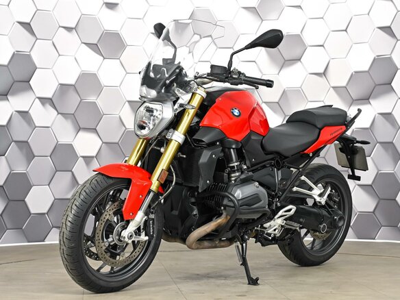 2016 BMW R 1200 R, красный, 699000 рублей - вид 1