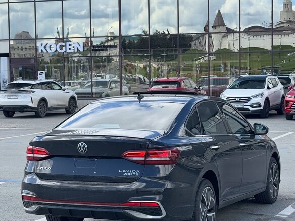 2023 Volkswagen Lavida III Рестайлинг, чёрный, 1520000 рублей - вид 3