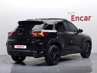 2022 Chevrolet TrailBlazer III, чёрный, 1911000 рублей, вид 2