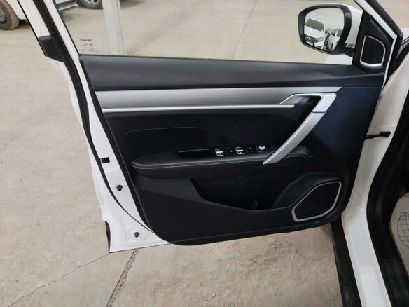 2023 Geely Coolray I, белый, 1665000 рублей - вид 8