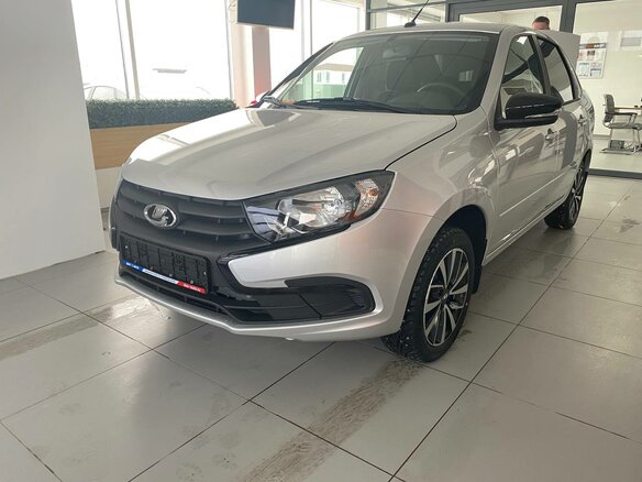2026 Lada (ВАЗ) Granta I Рестайлинг, серебристый, 1310000 рублей