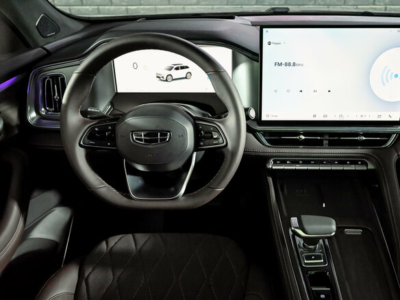 2026 Geely Monjaro I Рестайлинг 2 (China Market), серый, 4390000 рублей - вид 18