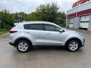 2017 Kia Sportage IV, серебристый, 2450000 рублей, вид 2