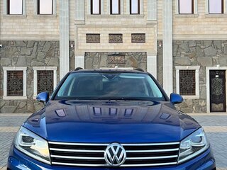 2015 Volkswagen Touareg II Рестайлинг, синий, 2800000 рублей, вид 1