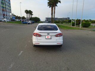 2020 Ford Fusion (North America) II Рестайлинг, белый, 1250000 рублей, вид 5