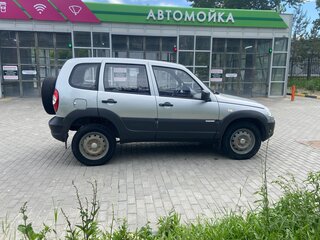 2014 Chevrolet Niva I Рестайлинг, серебристый, 545000 рублей, вид 5