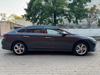 2018 Hyundai Sonata VII (LF) Рестайлинг, серый, 2250000 рублей, вид 2