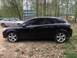 2008 Opel Astra GTC H Рестайлинг, чёрный, 370000 рублей, вид 4