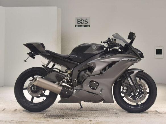2019 Yamaha YZF-R6, серый, 1050000 рублей - вид 1
