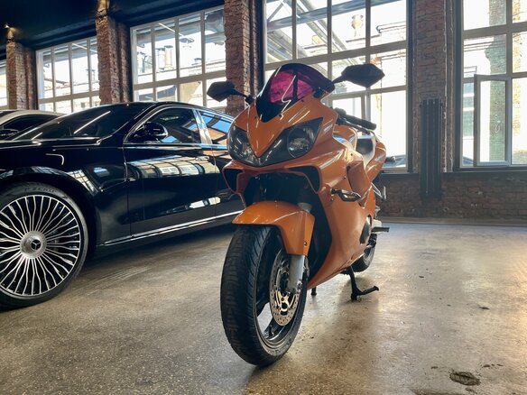 2001 Honda CBR 600F, оранжевый, 400000 рублей - вид 19