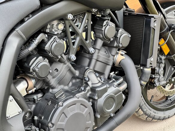 2020 Yamaha VMAX 1700, чёрный, 1950000 рублей - вид 15
