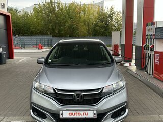 2018 Honda Fit III Рестайлинг, серый, 1500000 рублей, вид 3