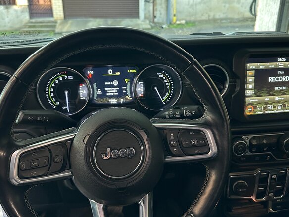 2021 Jeep Wrangler IV (JL), белый, 6400000 рублей - вид 9