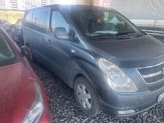 2011 Hyundai Grand Starex I, серый, 795000 рублей, вид 3