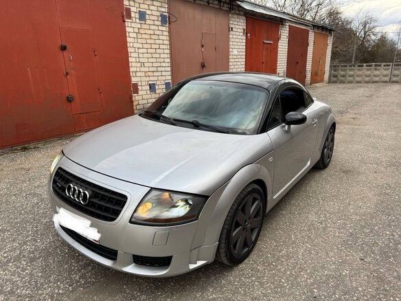 2000 Audi TT I (8N), серый, 800000 рублей