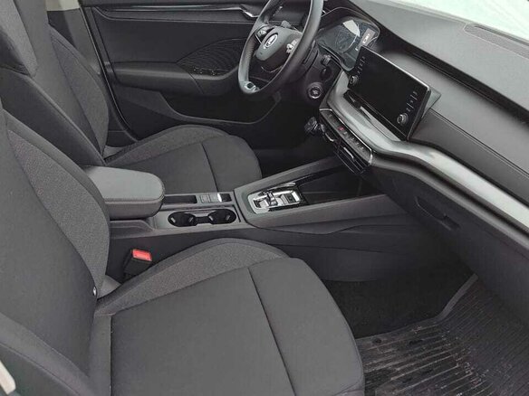 2021 Skoda Octavia IV (A8), белый, 2000000 рублей - вид 8