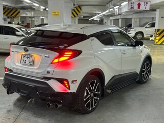 2019 Toyota C-HR I Рестайлинг, белый, 2470000 рублей, вид 5