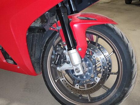 2015 Honda VFR 800, красный, 600000 рублей, вид 2
