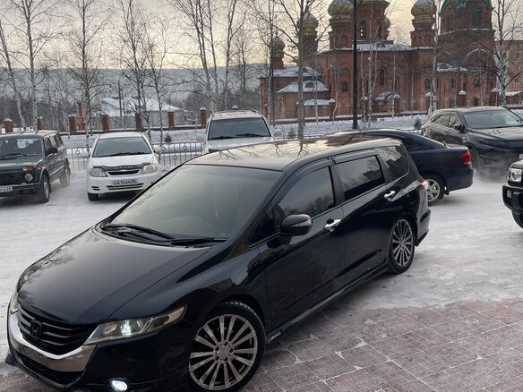 2009 Honda Odyssey IV, чёрный, 600000 рублей