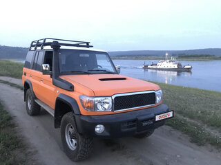 1993 Toyota Land Cruiser 70 Series, оранжевый, 2600000 рублей, вид 2