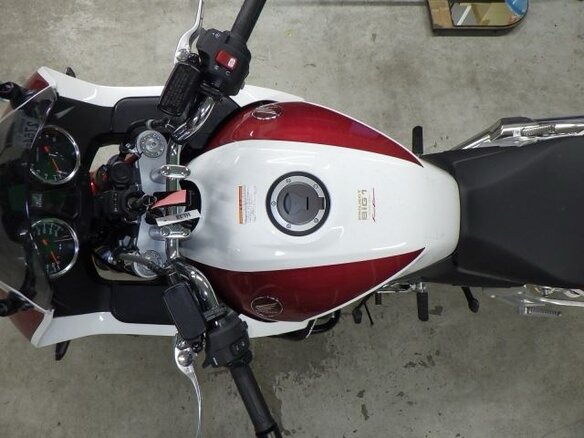 2025 Honda CB 1300, белый, 1569000 рублей - вид 7