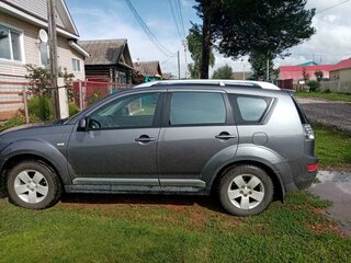 2008 Mitsubishi Outlander II, серый, 1100000 рублей, вид 3