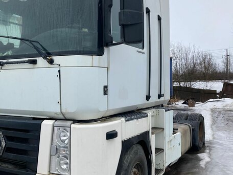 2000 Renault Magnum, белый, 750000 рублей, вид 3