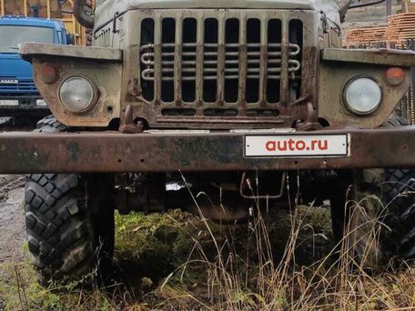 1990 Урал 4320, зелёный, 430000 рублей, вид 1