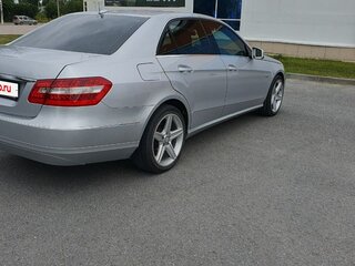 2009 Mercedes-Benz E-Класс 200 IV (W212, S212, C207), серебристый, 1200000 рублей, вид 5