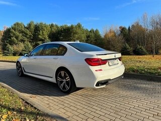 2018 BMW 7 серии Long 740Li VI (G11/G12), белый, 3700000 рублей, вид 4