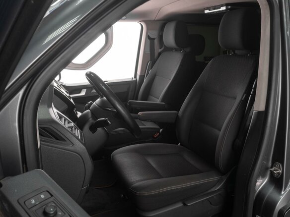 2016 Volkswagen Multivan T6, серый, 3269000 рублей - вид 10