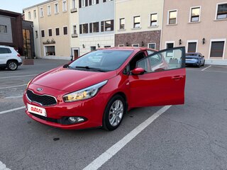 2014 Kia Ceed II, красный, 1250000 рублей, вид 2