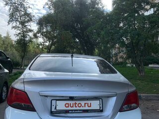 2015 Hyundai Solaris I Рестайлинг, белый, 400000 рублей, вид 3