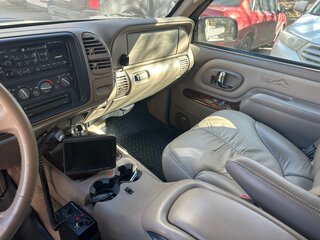 1999 GMC Yukon I (GMT400), чёрный, 6500000 рублей, вид 4