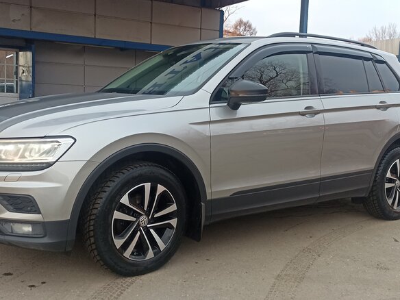 2019 Volkswagen Tiguan II, серый, 2000000 рублей