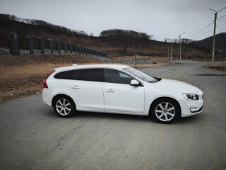 2015 Volvo V60 I Рестайлинг, белый, 1630000 рублей, вид 5