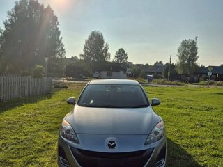 2011 Mazda Axela II, серебристый, 930000 рублей, вид 2