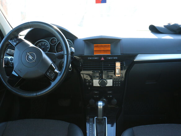 2011 Opel Astra H Рестайлинг, чёрный - вид 7