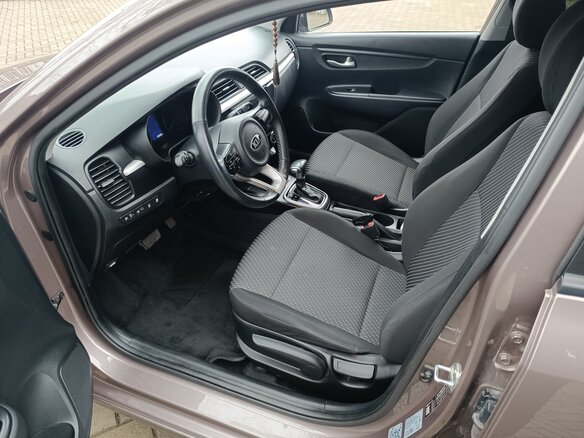 2020 Kia Rio IV, коричневый, 1345000 рублей - вид 8