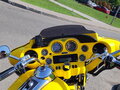 2011 Harley-Davidson CVO, жёлтый - вид 8