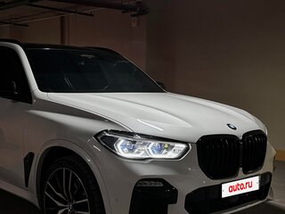 2020 BMW X5 40i IV (G05/G18), белый, 7490000 рублей, вид 5