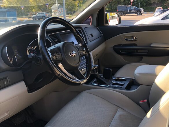 2018 Kia Carnival III, белый, 2550000 рублей - вид 9