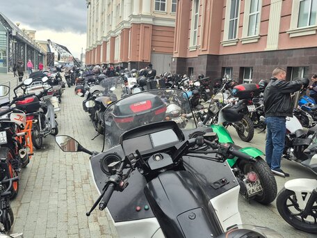 1994 Yamaha Venture Royal, белый, 500000 рублей, вид 4