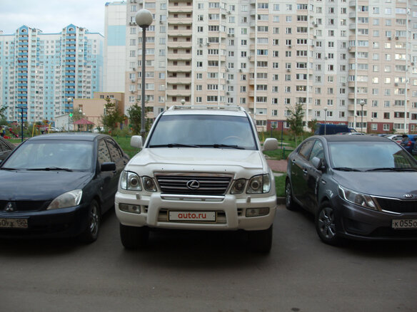 2004 Lexus LX 470 II Рестайлинг, белый - вид 2