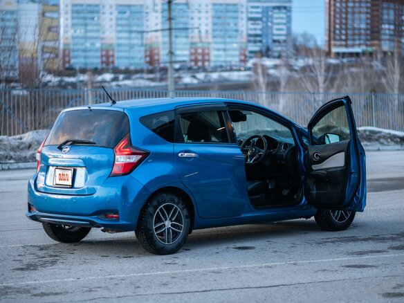 2017 Nissan Note II Рестайлинг, синий, 1130000 рублей - вид 5