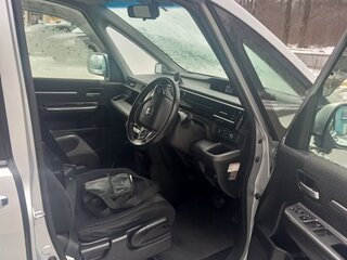 2015 Honda Stepwgn V, серый, 2000000 рублей, вид 3